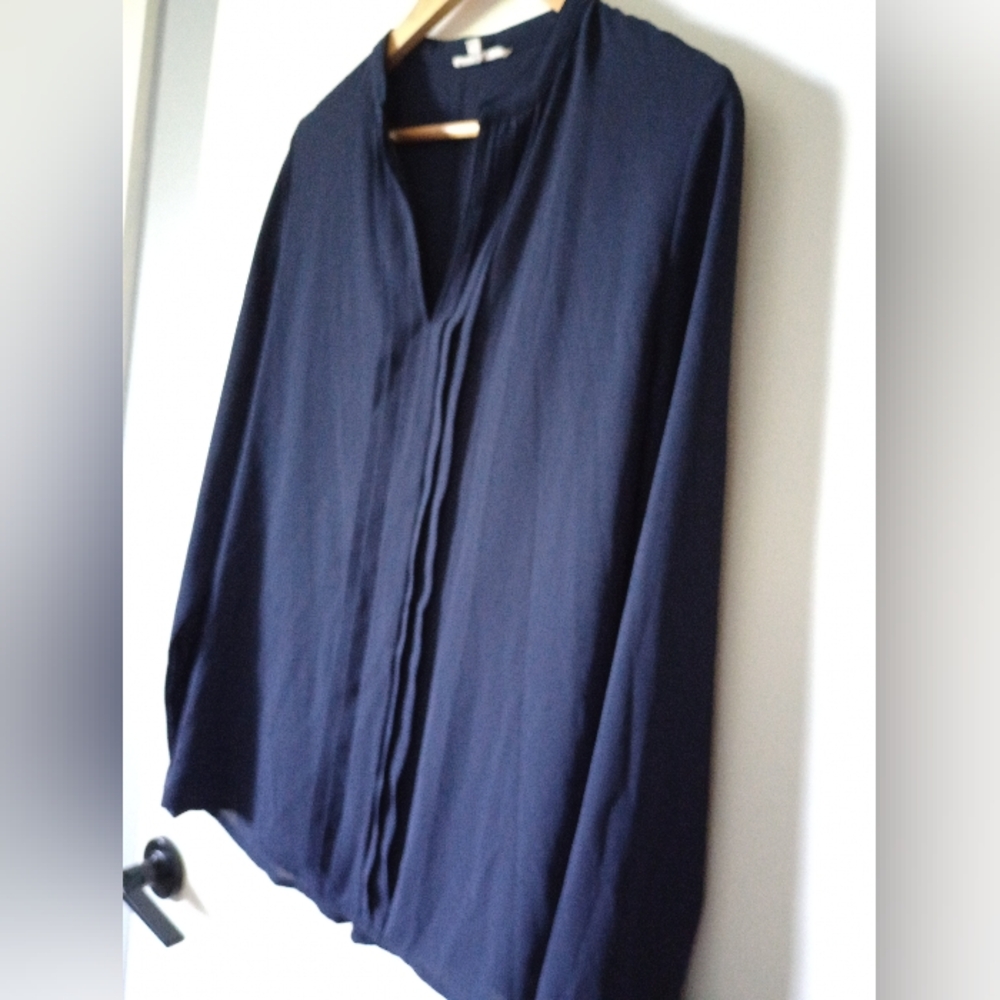 41 Hawthorn Navy Blouse With Roll Up Sleeves Size Medium - Picture 8 of 11